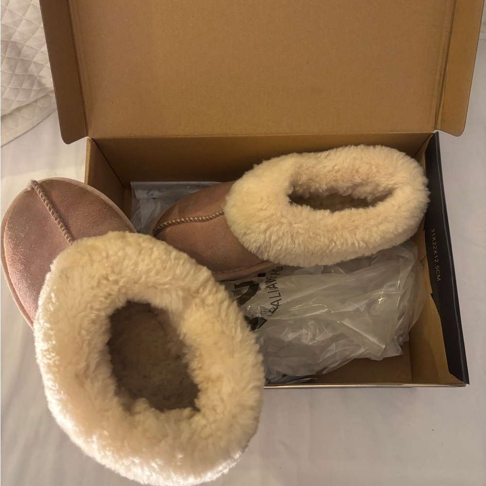 UGG Pink Sheepskin Plush Collar Slip-On Slipper - Picture 3 of 17